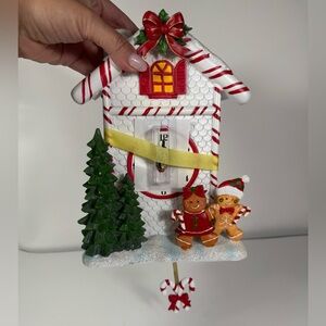 Gingerbread House clock NEW
